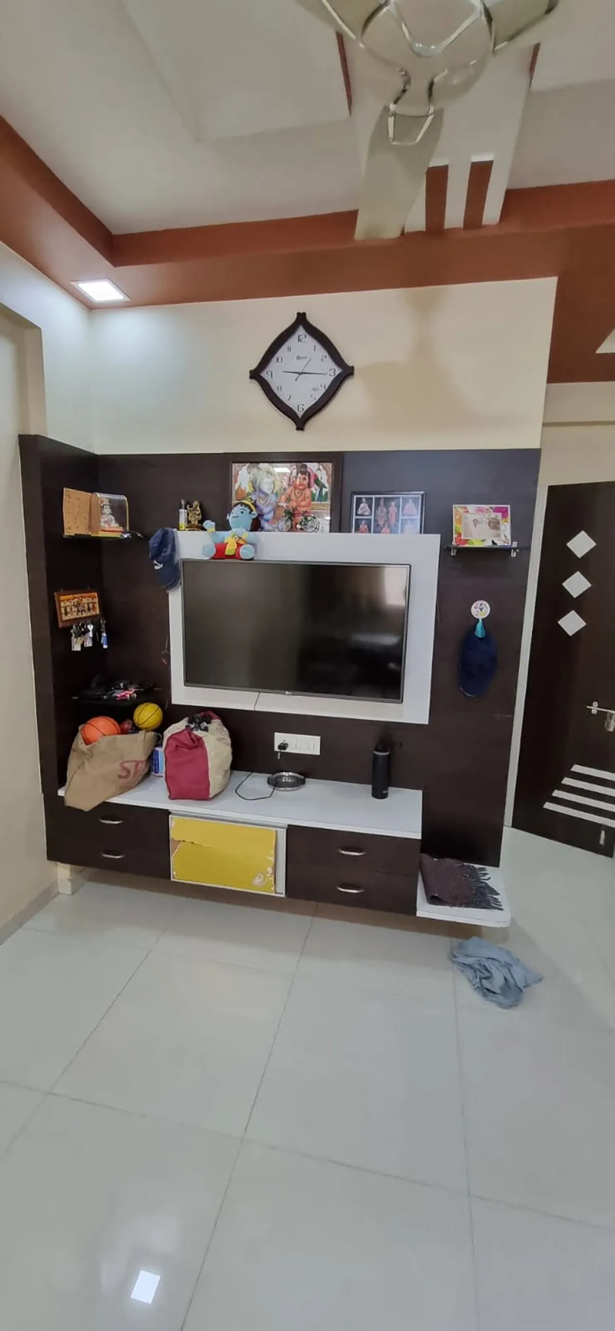 Flat for Sale in Manthan Apartment, Sola, Ahmedabad