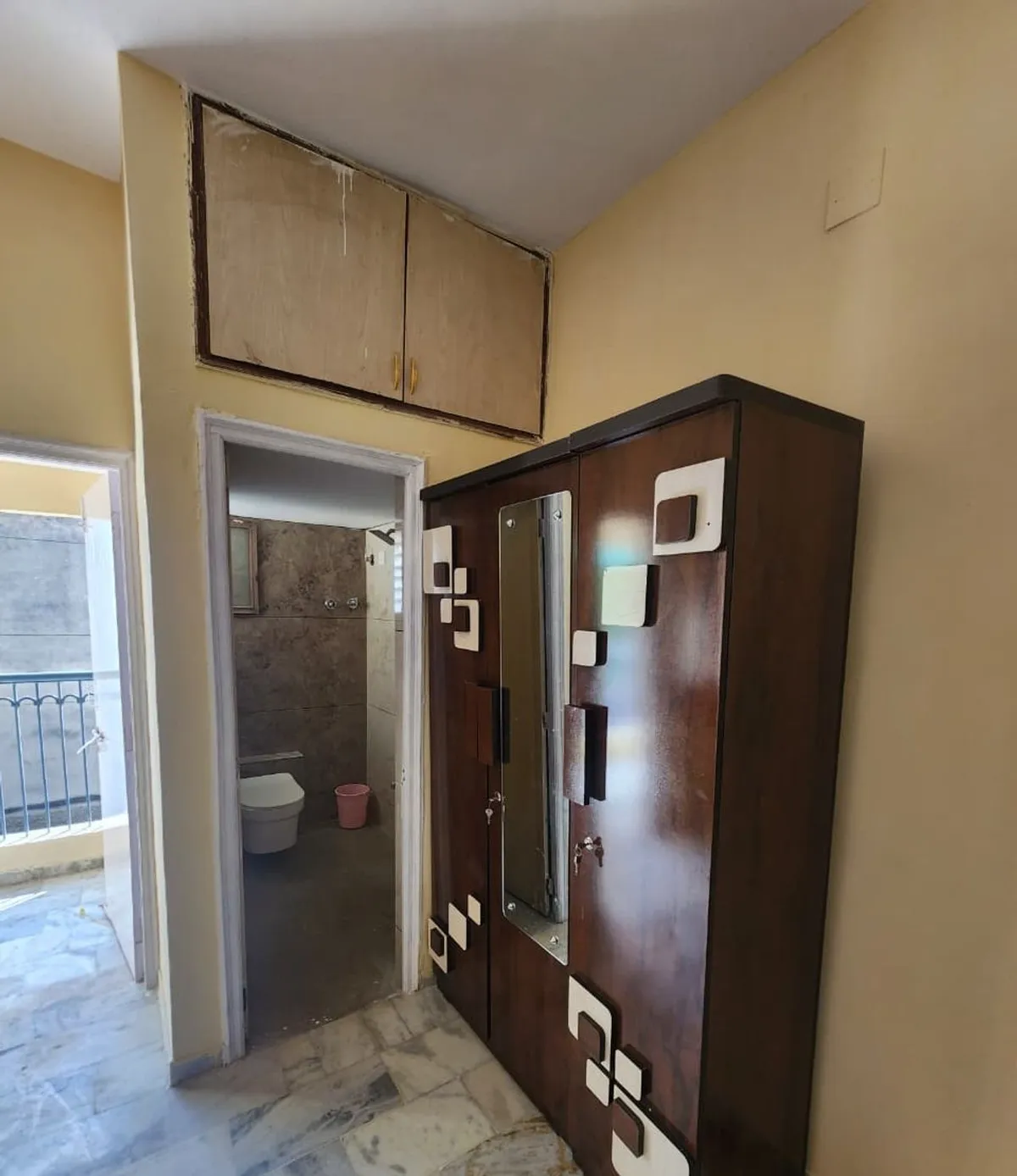 Flat for Sale in Soham Rowhouse, Thaltej, Ahmedabad