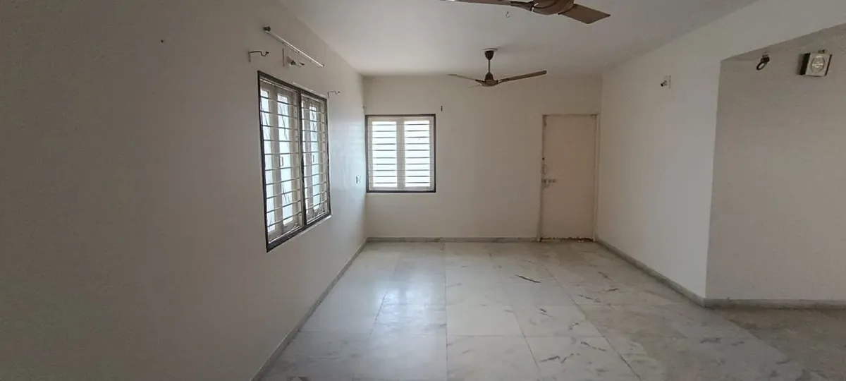 Flat for Sale in Sur Sagar Tower, Ghatlodia, Ahmedabad