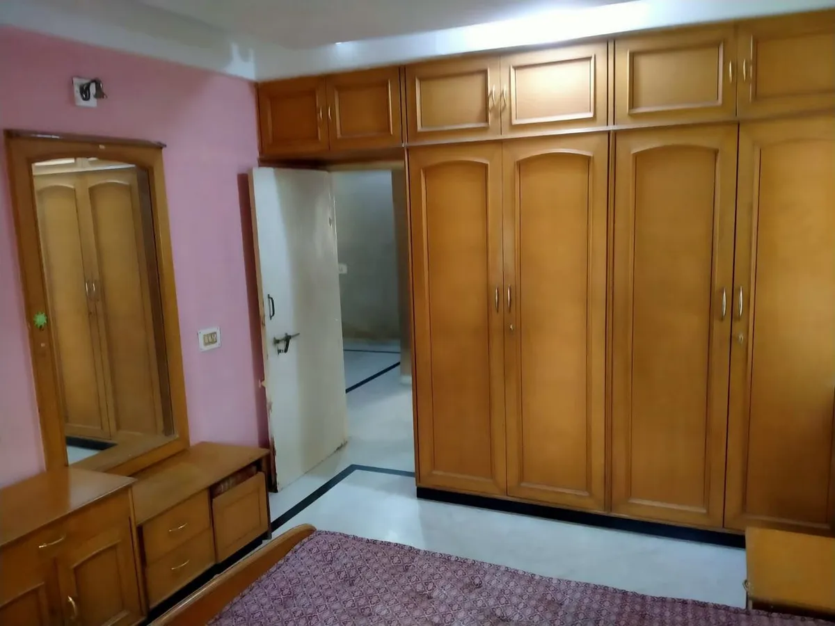Flat for Sale in Krishna Tower, Satellite, Ahmedabad