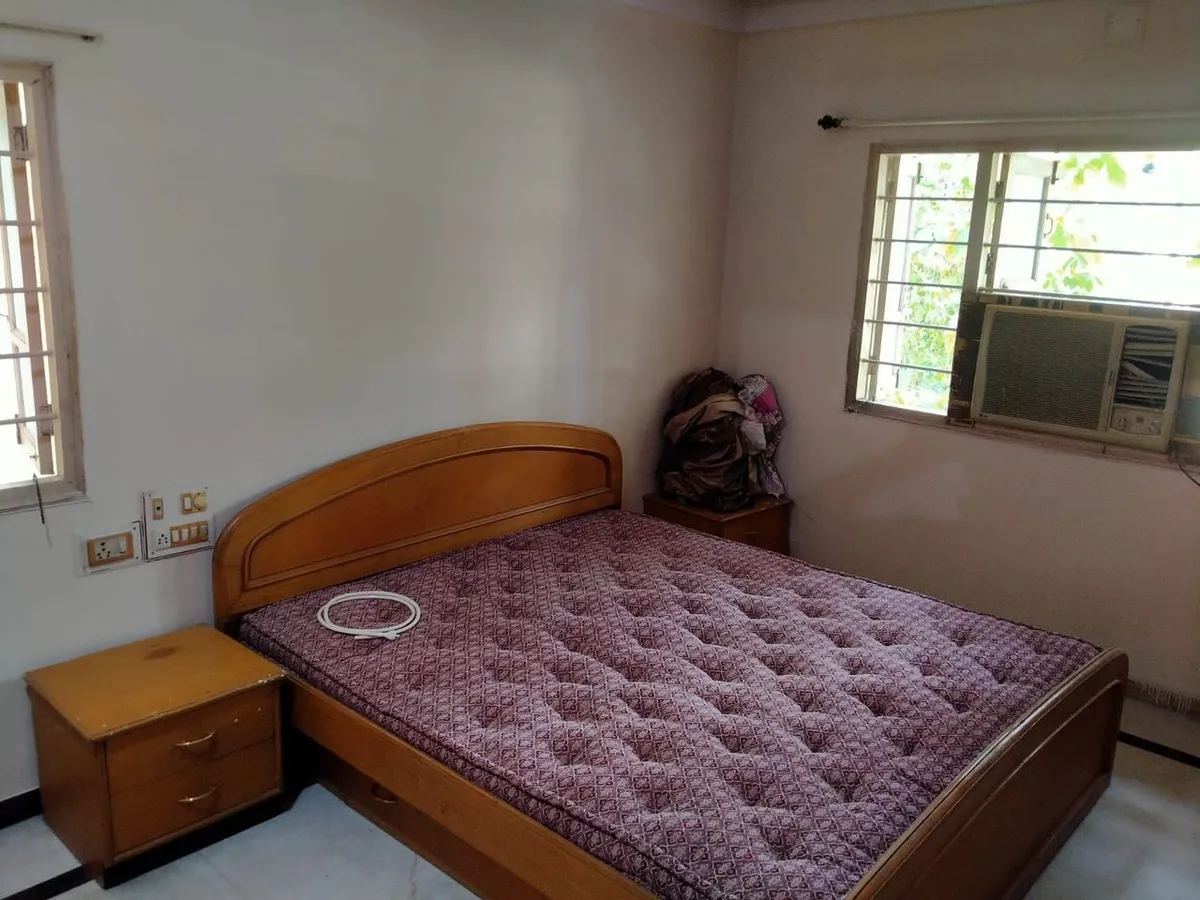 Flat for Sale in Krishna Tower, Satellite, Ahmedabad