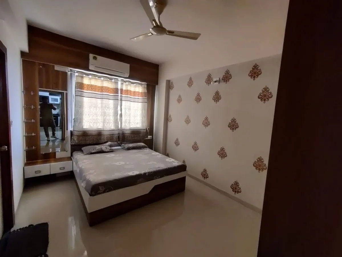 Fully furnished Flat for Sale in Sanidhya Royal, Chandkheda, Ahmedabad