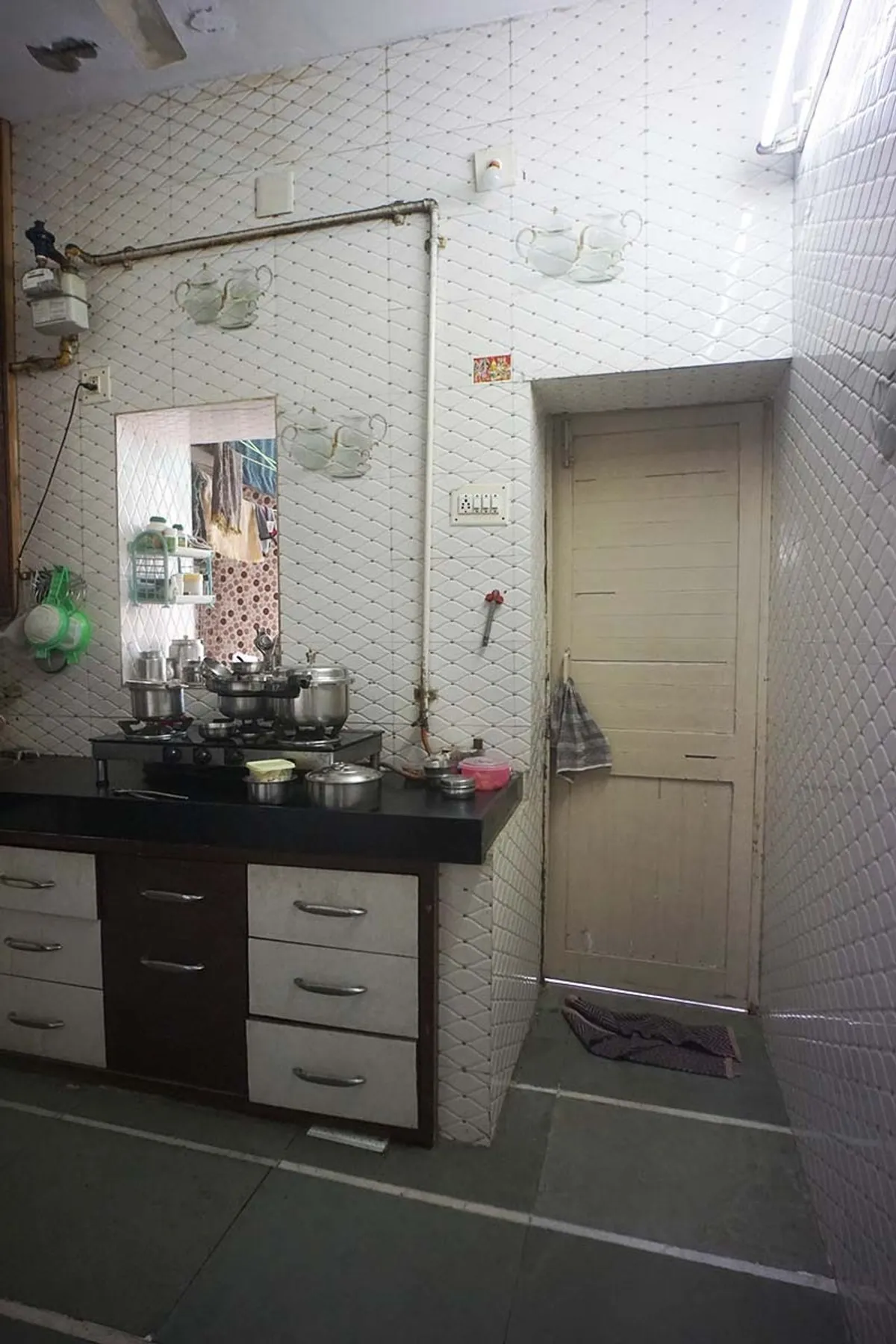 Fully furnished Flat for Sale in Sawstik Apartment, Vasna, Ahmedabad