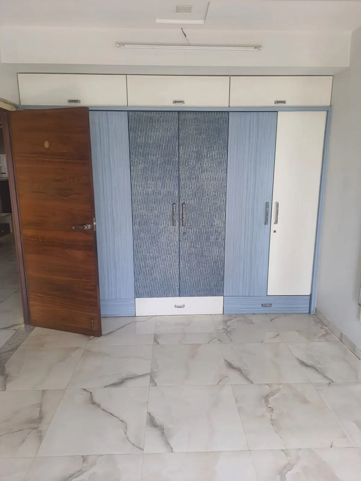 Kautilya Royal - Photo 2