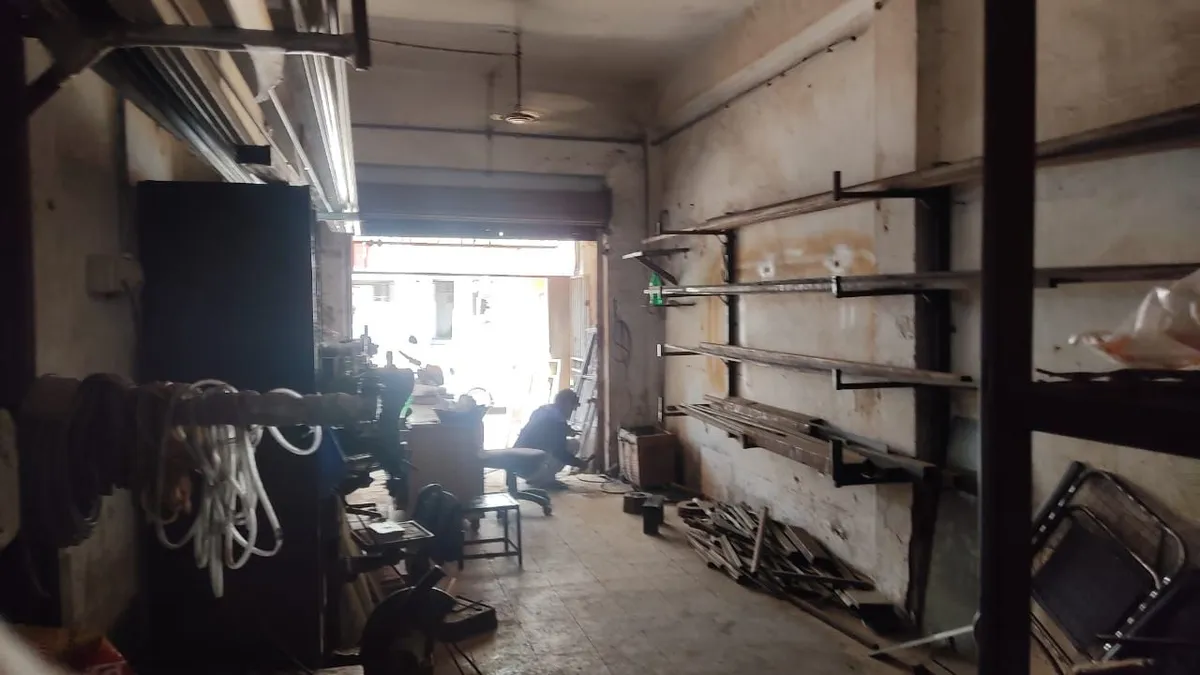 Sharda Shopping Center - Photo 3