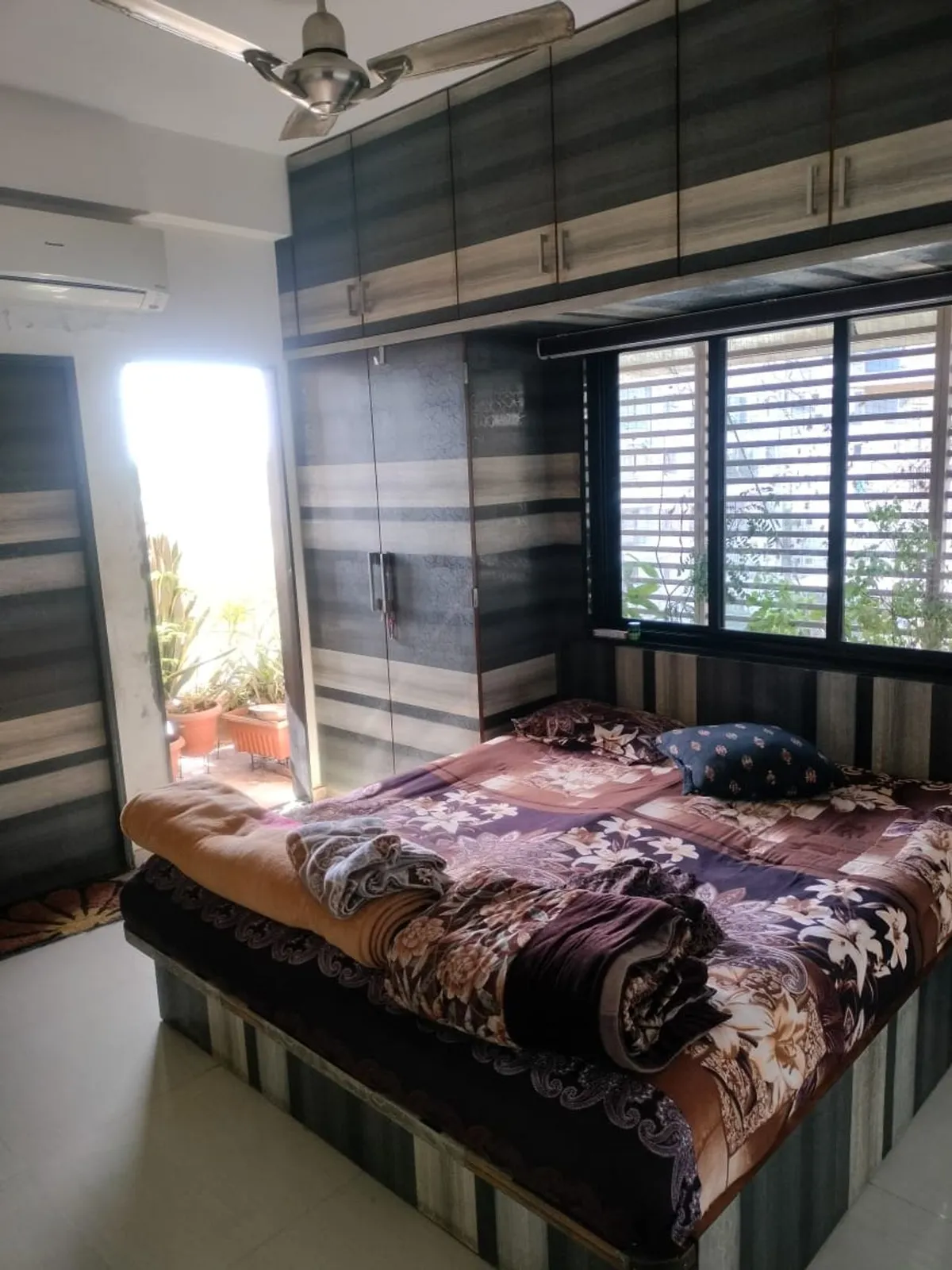 Fully furnished Flat for Rent in Sahjanand Residency, Memnagar, Ahmedabad