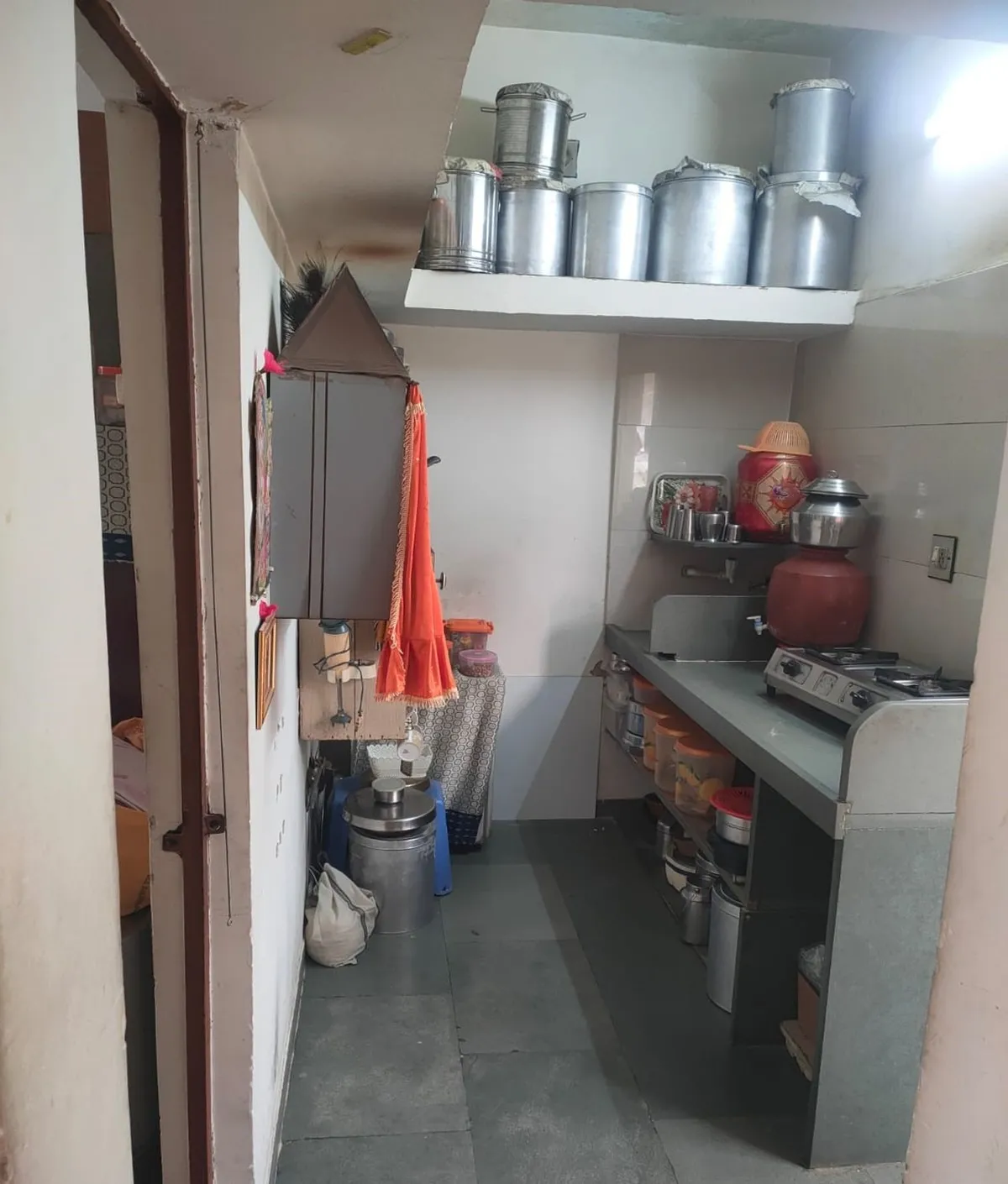 Tenement for Sale in Jaybhanu Society, Chanakyapuri, Ahmedabad