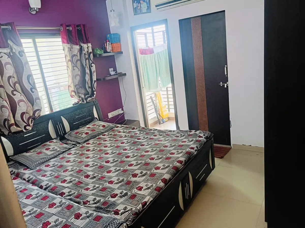 Fully furnished Flat for Sale in Shri Hari Arjun, Ghatlodia, Ahmedabad