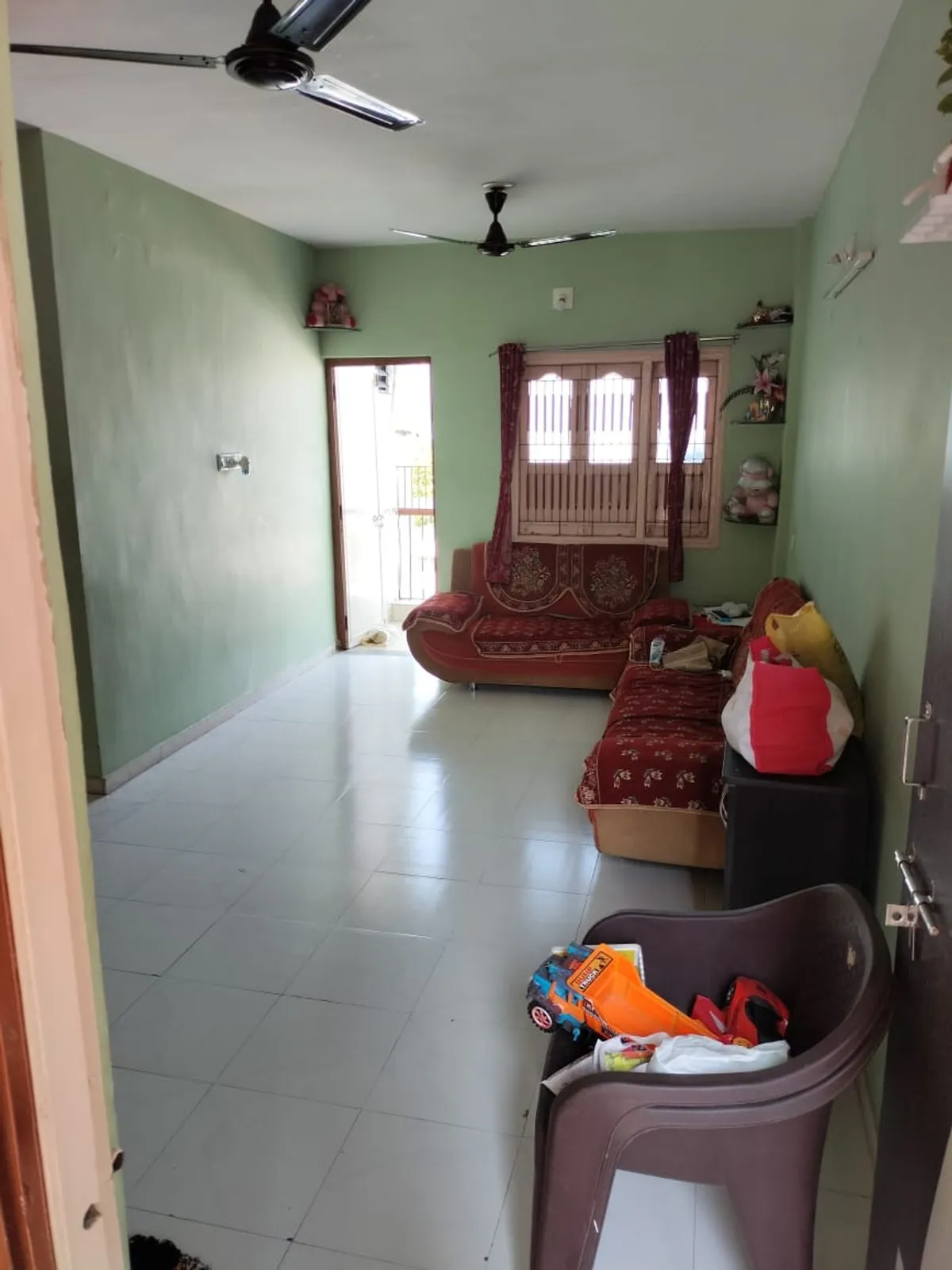 Flat for Sale in Tulsi Apartments, Jodhpur, Ahmedabad
