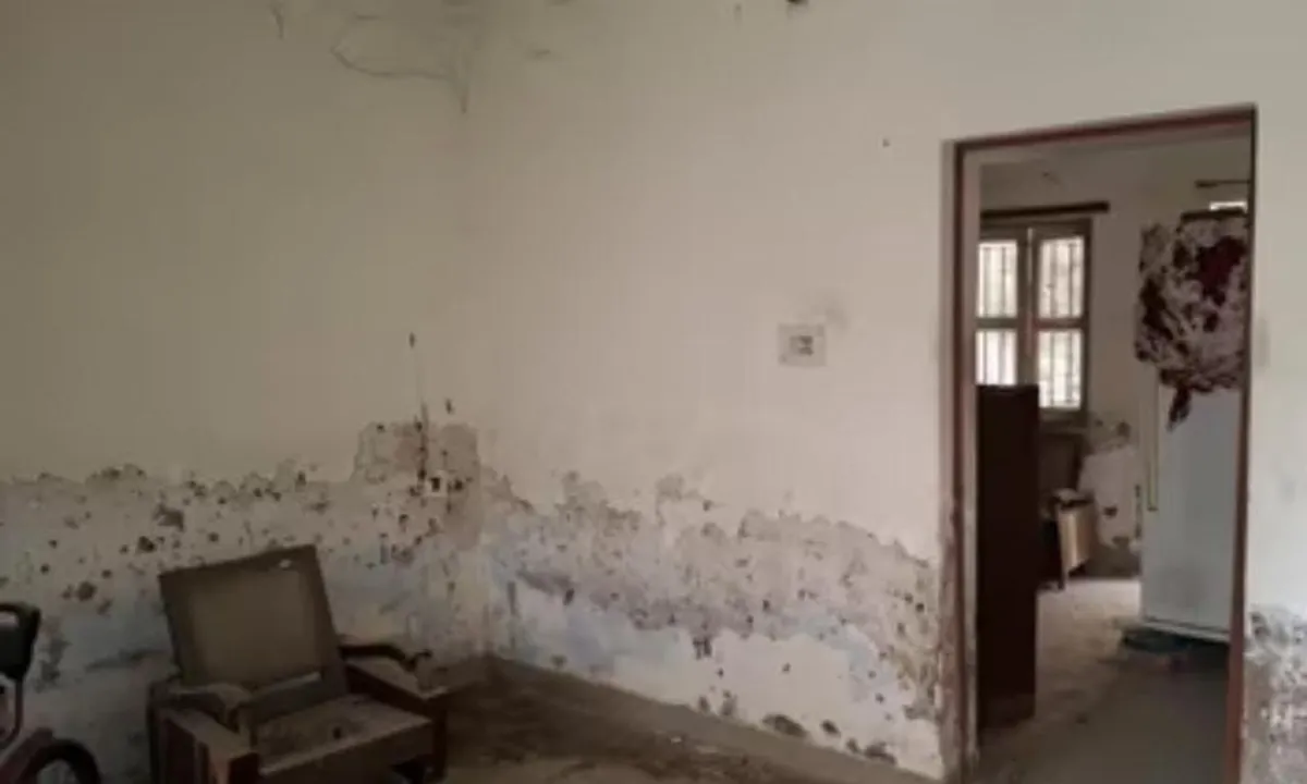 Tenement for Sale in Sweekar Tenements, Thaltej, Ahmedabad
