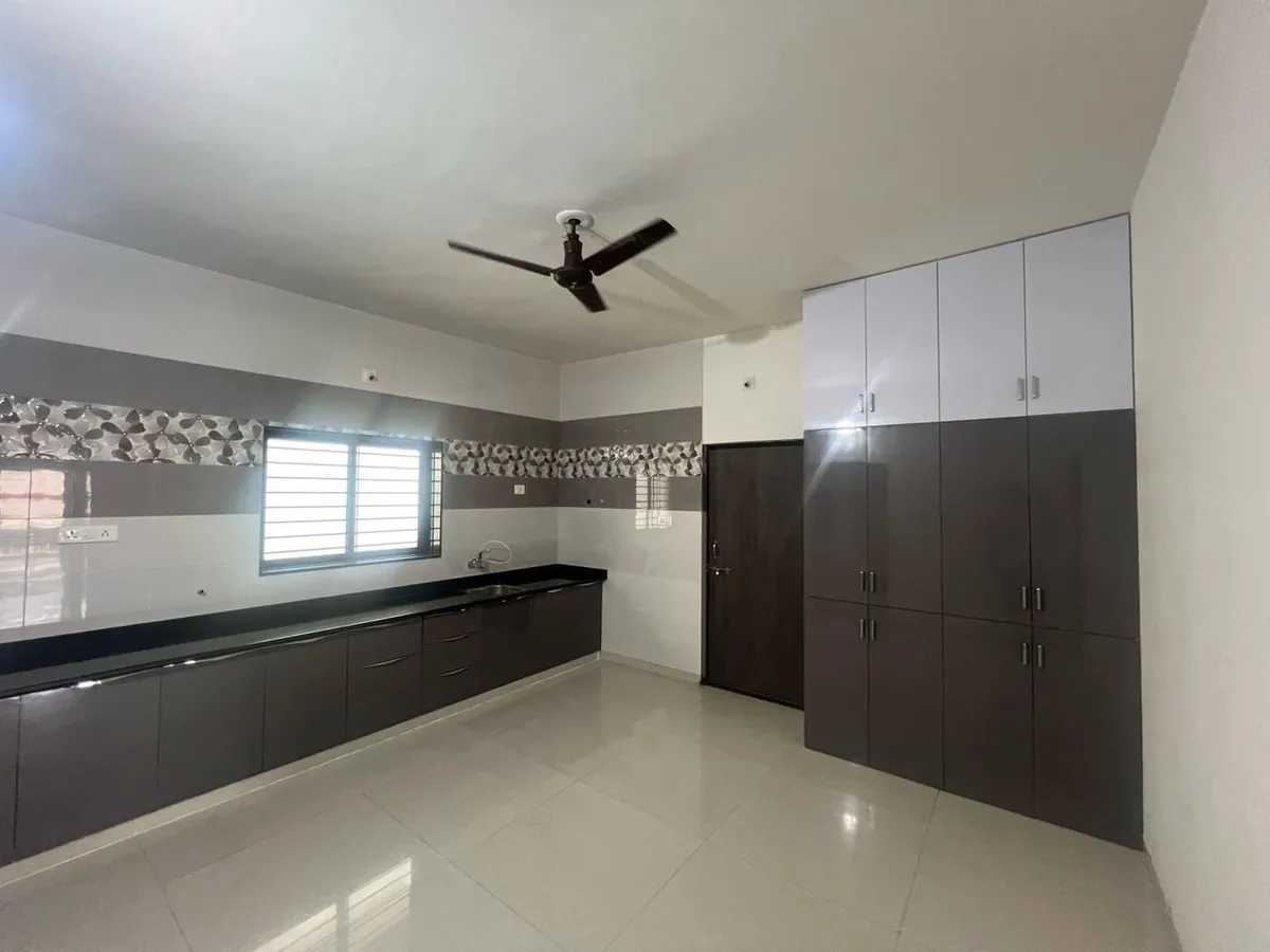 Bungalow for Sale in Swami Abhinandan Society, Memnagar, Ahmedabad