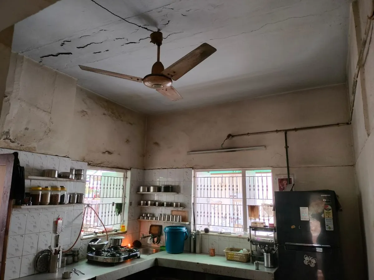 Flat for Sale in Gayatri Nagar Society, Jivraj Park, Ahmedabad
