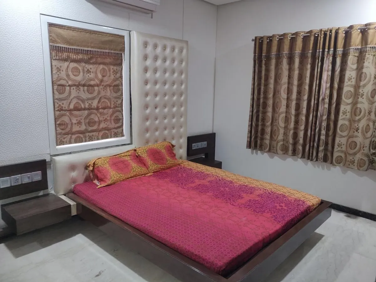 Silver Homes - Photo 2