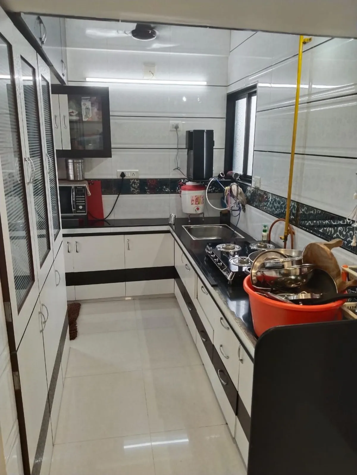 Fully furnished Flat for Sale in Mahavir Tower, Ghatlodia, Ahmedabad