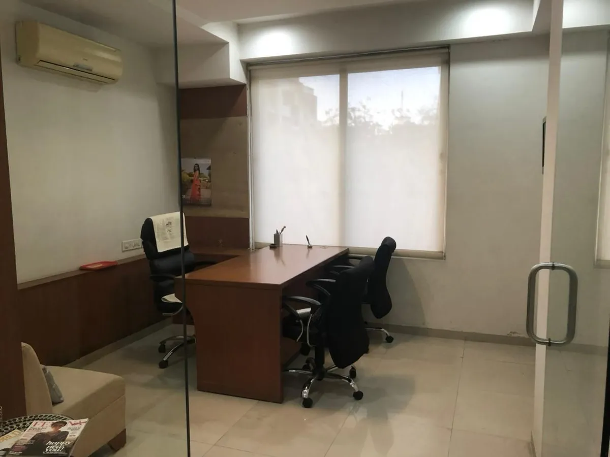 Super Mall - Photo 1