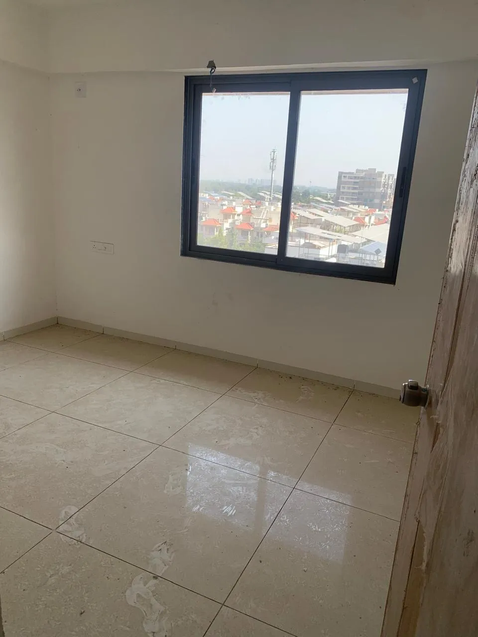 3 BHK Flat for Rent in Vitthal Shivalay , Chandkheda, Ahmedabad - image 2