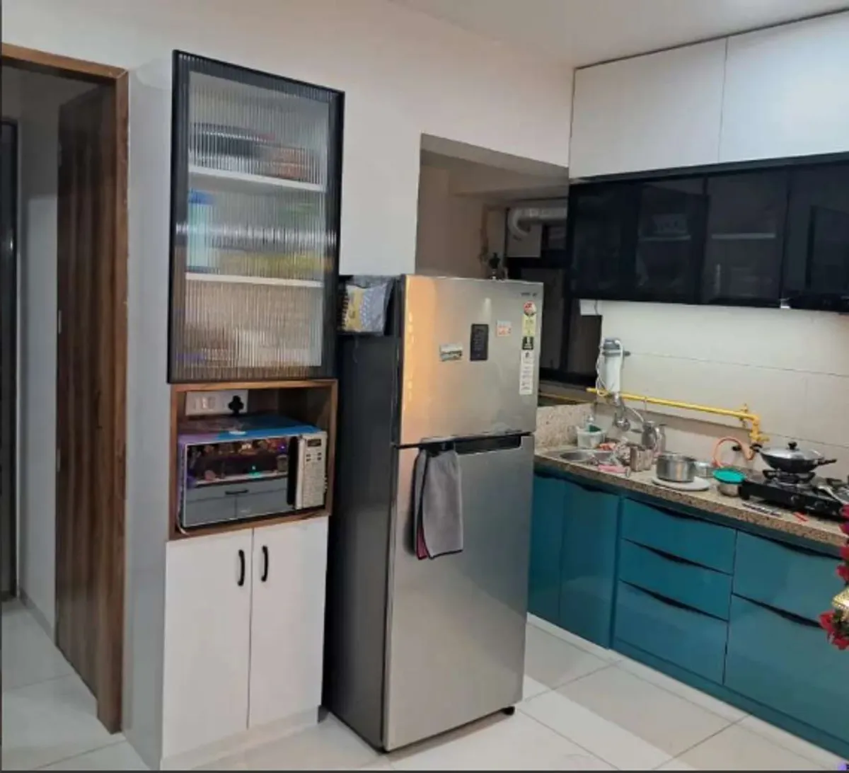 Flat for Sale in Sun Atmosphere, Shela, Ahmedabad