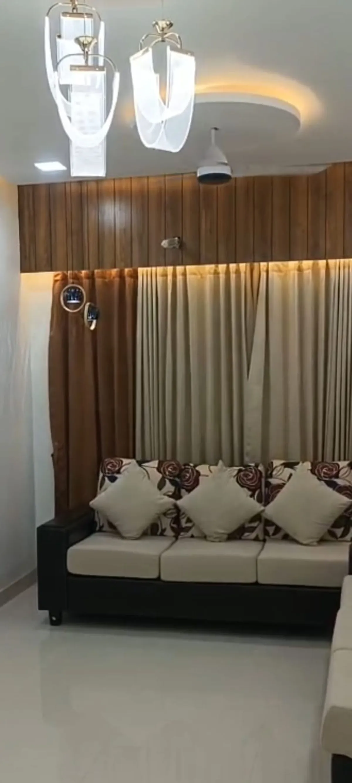 Flat for Rent in North Enclave, Vaishno Devi, Ahmedabad