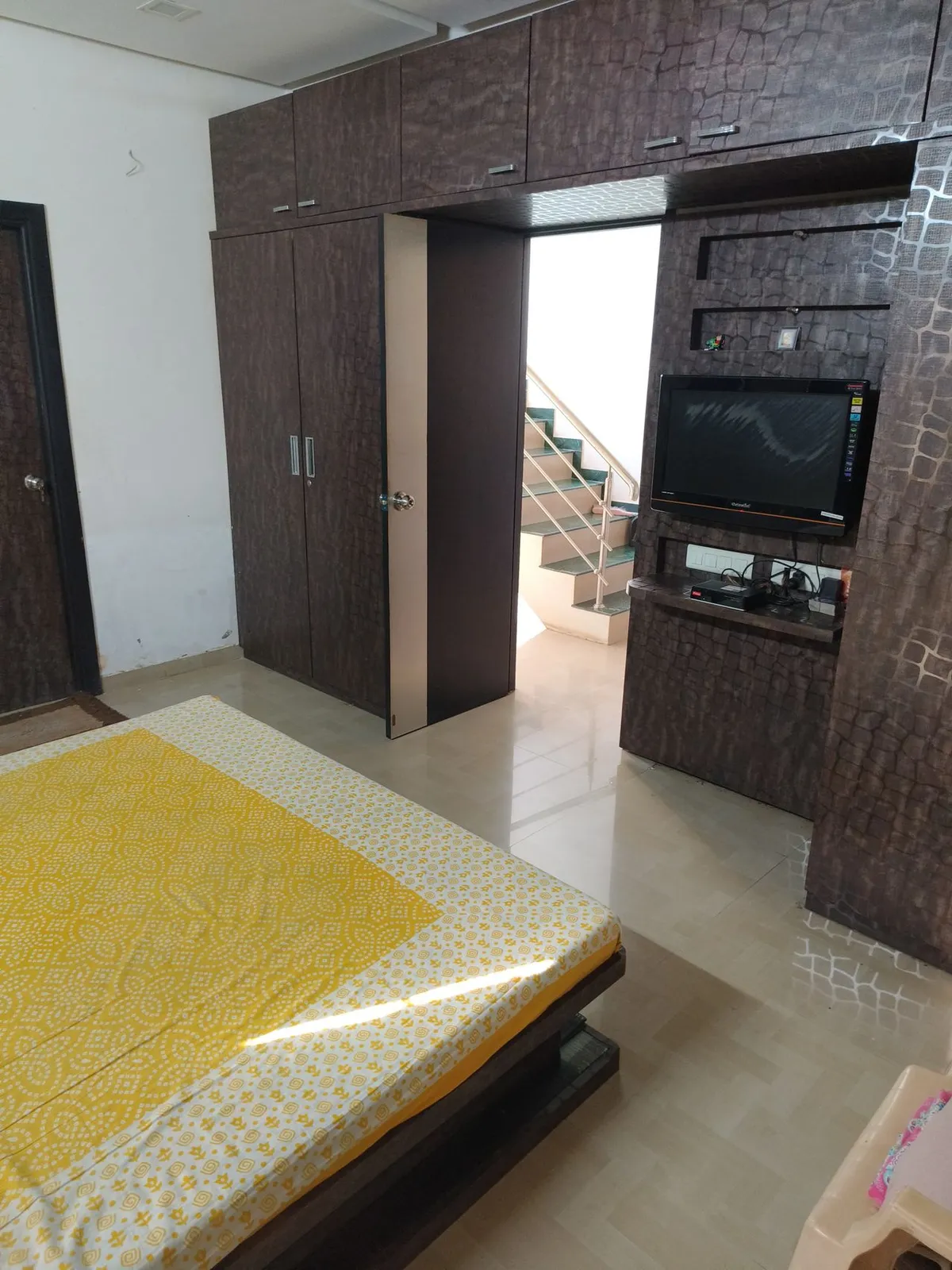 Fully furnished Bungalow for Sale in Suryadeep Bunglows, Sg Road, Ahmedabad