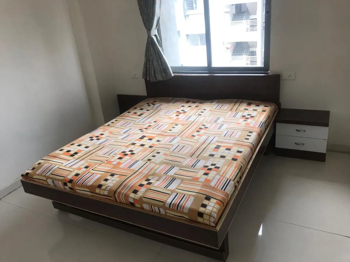 Flat for Sale in Silver Pearl, Chanakyapuri, Ahmedabad