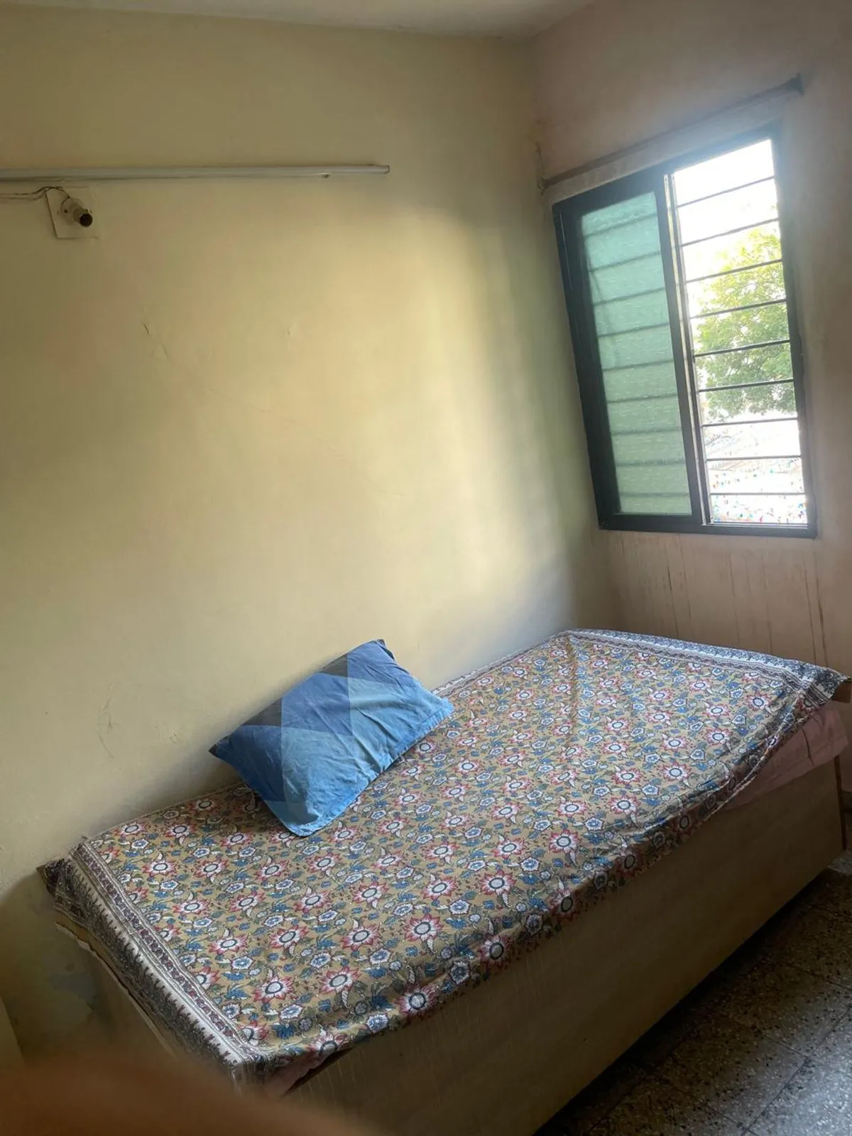 Flat for Sale in Mrunal Apartment, Jodhpur, Ahmedabad