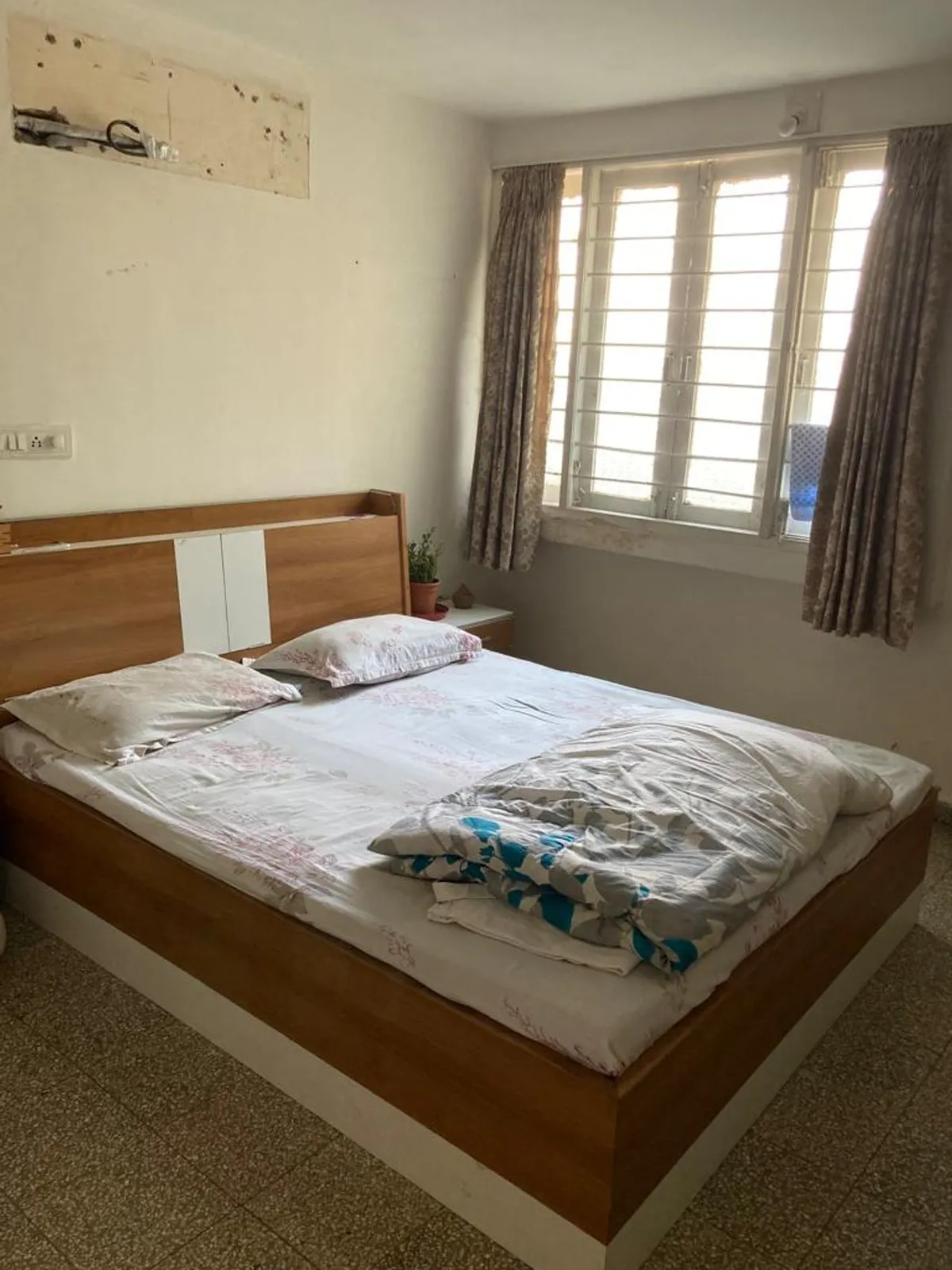 Flat for Sale in Vikram Flats, Naranpura, Ahmedabad