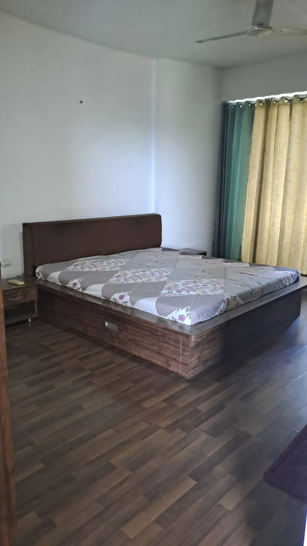 Fully furnished Flat for Sale in IRIS EXOTICA, Prahladnagar, Ahmedabad